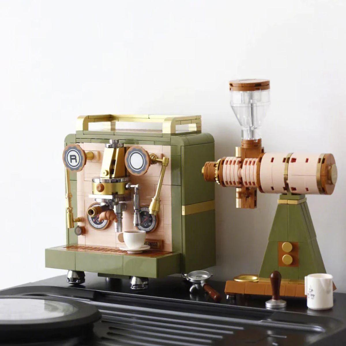 (Bundle) Classic Italian Coffee Machine